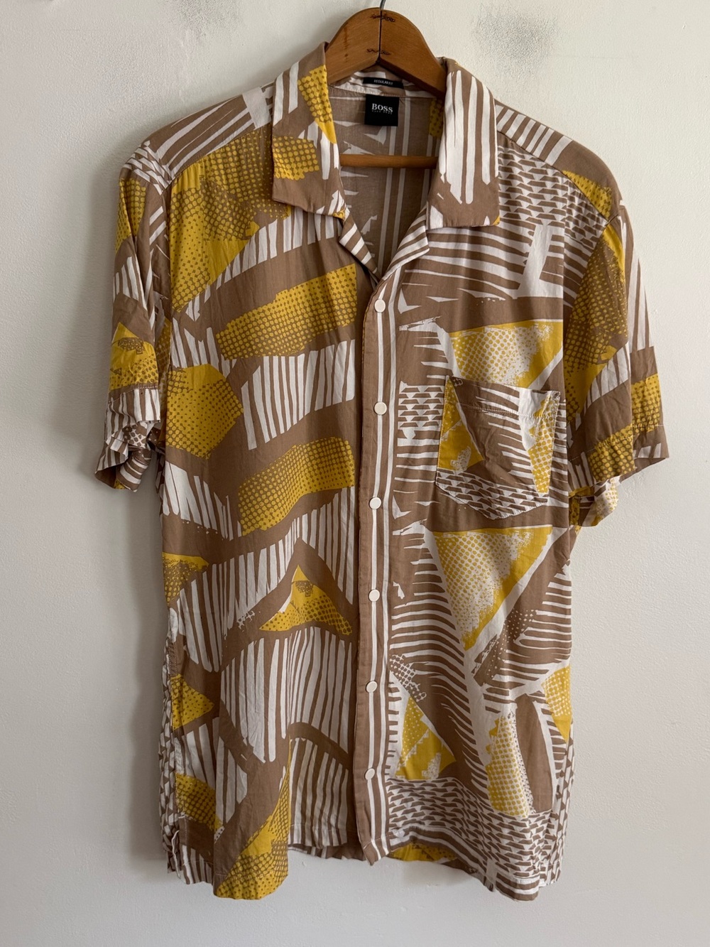 Hugo Boss Regular Fit Abstract Print Short Sleeve Shirt Size L